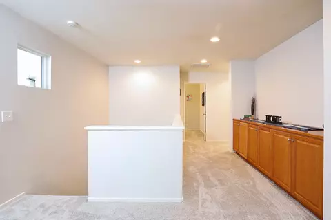 2726 E Newgrove St, Lancaster, CA 93535 photo 28