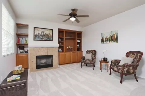 2726 E Newgrove St, Lancaster, CA 93535 photo 11