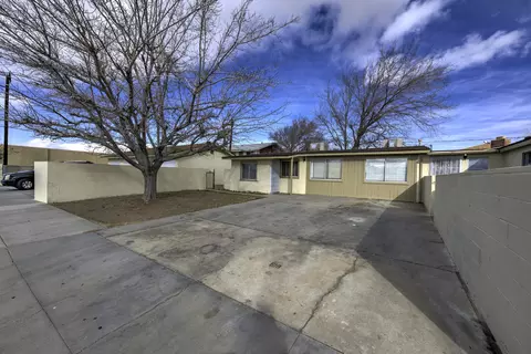 45105 Spearman Ave, Lancaster, CA 93534 photo 4