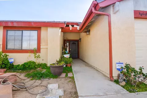 38650 27th St E, Palmdale, CA 93550 photo 1