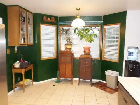 1557 Silvia Ave, Lancaster, CA 93535 photo 8