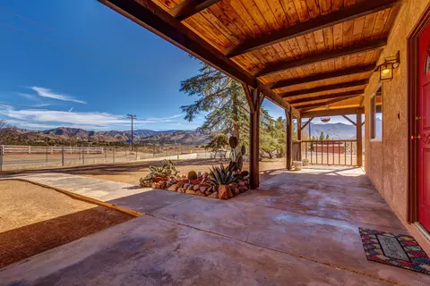 32809 Crown Valley Rd, Acton, CA 93510 photo 3