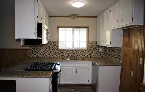 21504 Indian Wells Dr, Tehachapi, CA 93561 photo 5