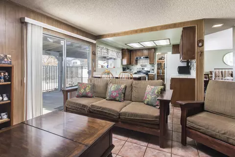 37319 37th St E, Palmdale, CA 93550 photo 10