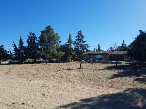 22702 Fort Tejon Rd, Llano, CA 93544 photo 2