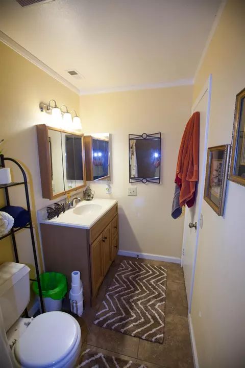 44621 E 26th St, Lancaster, CA 93535 photo 9