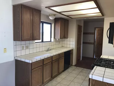 16515 Rawhide Ave, Palmdale, CA 93591 photo 7