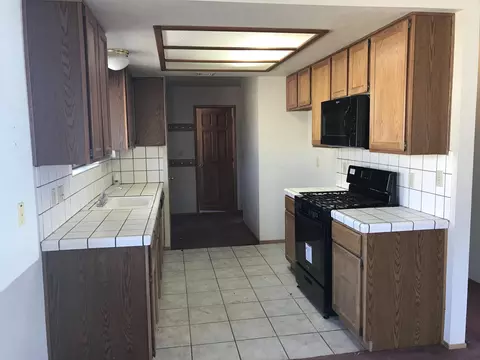 16515 Rawhide Ave, Palmdale, CA 93591 photo 5
