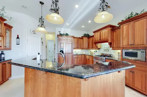 42060 W 23rd St, Lancaster, CA 93536 photo 3