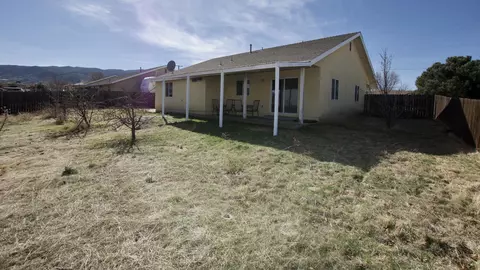 21330 Santa Maria Dr, Tehachapi, CA 93561 photo 18