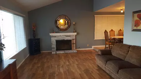 44137 7th St E, Lancaster, CA 93535 photo 3
