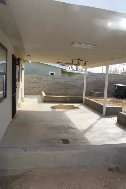 15973 Lawrence Dr, Mojave, CA 93501 photo 14