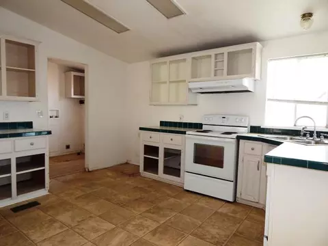 8317 Mojave Tropico Rd, Mojave, CA 93501 photo 14