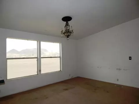 8317 Mojave Tropico Rd, Mojave, CA 93501 photo 12