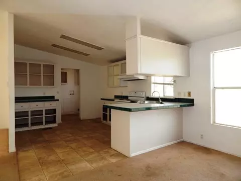 8317 Mojave Tropico Rd, Mojave, CA 93501 photo 13
