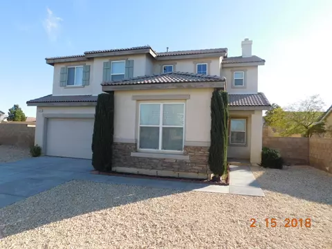 43144 Carpenter Dr, Lancaster, CA 93535 photo 2