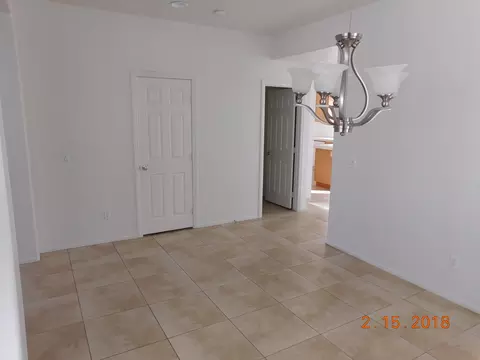 43144 Carpenter Dr, Lancaster, CA 93535 photo 5