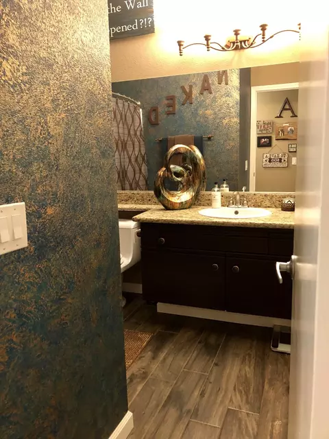 27616 Susan Beth Way UNIT E, Santa Clarita, CA 91350 photo 15