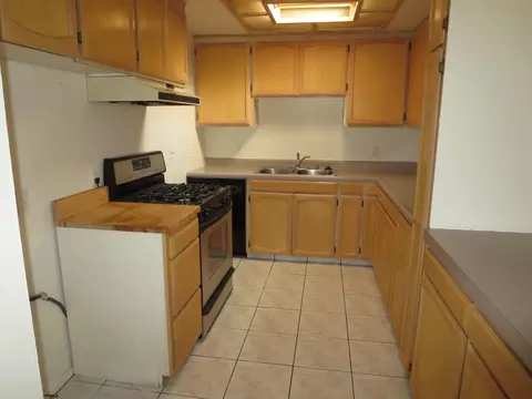 45526 Lorimer Ave, Lancaster, CA 93534 photo 3