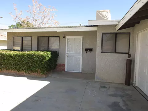 45526 Lorimer Ave, Lancaster, CA 93534 photo 2