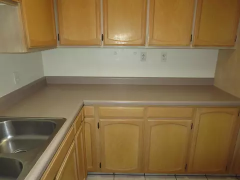 45526 Lorimer Ave, Lancaster, CA 93534 photo 4