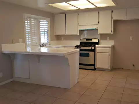 37713 Maureen St, Palmdale, CA 93550 photo 11