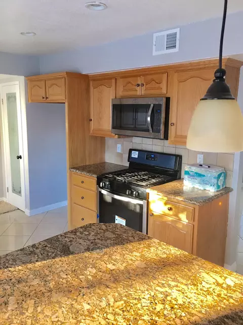 37535 Drexel St, Palmdale, CA 93550 photo 7