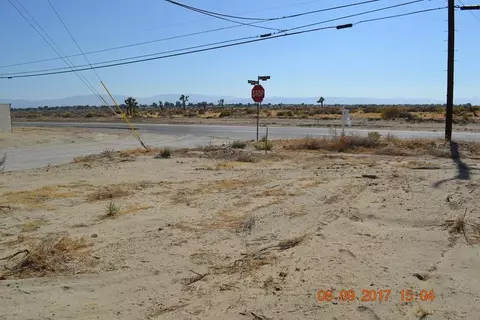 45938 30th St E, Lancaster, CA 93535 photo 4