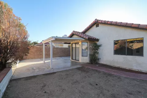 37056 32nd St E, Palmdale, CA 93550 photo 23