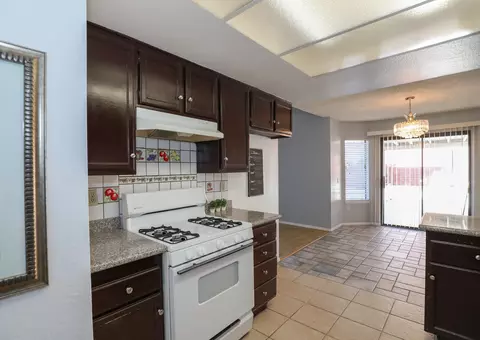 37056 32nd St E, Palmdale, CA 93550 photo 11