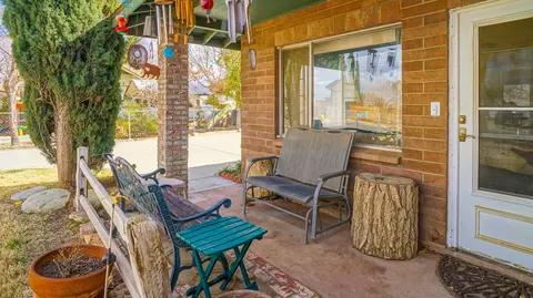 710 E Avenue K8, Lancaster, CA 93535 photo 2