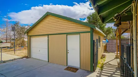 710 E Avenue K8, Lancaster, CA 93535 photo 13