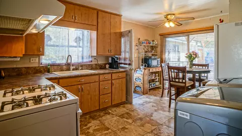 710 E Avenue K8, Lancaster, CA 93535 photo 5