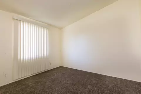 443 E Nugent St, Lancaster, CA 93535 photo 15