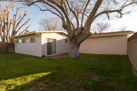 443 E Nugent St, Lancaster, CA 93535 photo 16