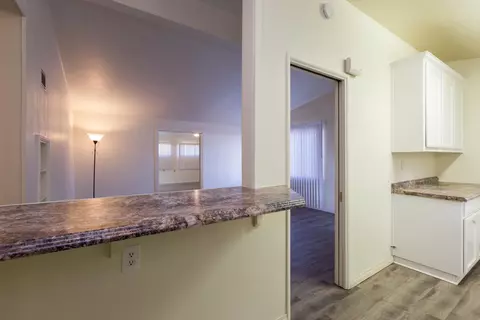 443 E Nugent St, Lancaster, CA 93535 photo 4