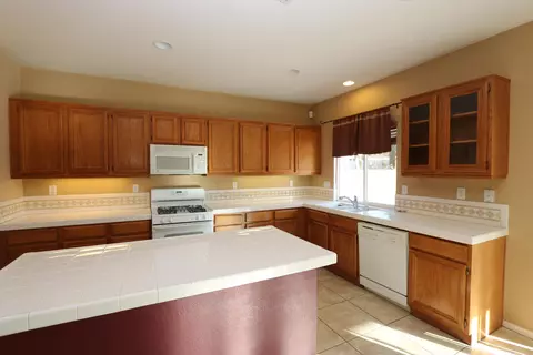 3118 E Avenue K2, Lancaster, CA 93535 photo 9