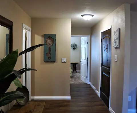 29551 Jamaica Dunes Dr, Tehachapi, CA 93561 photo 3