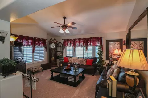 42519 Boulder Dr, Lancaster, CA 93536 photo 6