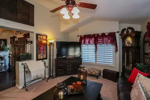 42519 Boulder Dr, Lancaster, CA 93536 photo 8
