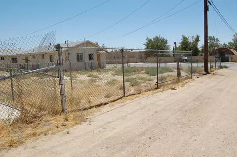 2223 Trinity Ave, Mojave, CA 93501 photo 5