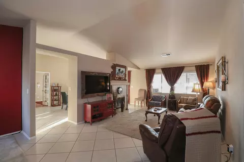35867 E 53rd St, Palmdale, CA 93552 photo 4