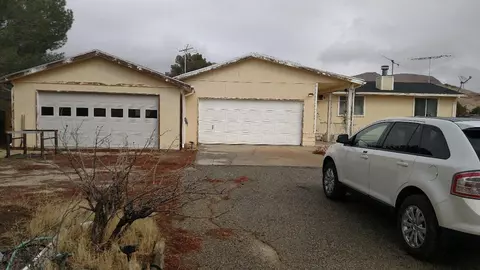 4225 Backus Rd, Mojave, CA 93501 photo 2