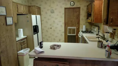 4225 Backus Rd, Mojave, CA 93501 photo 4