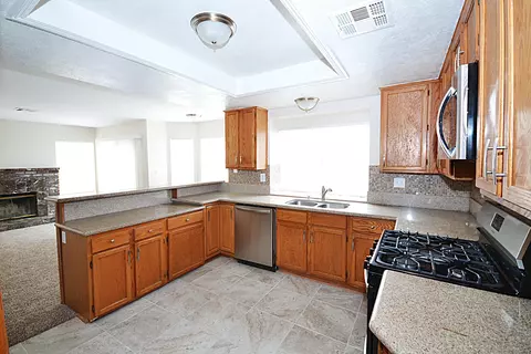 43547 11th St, Lancaster, CA 93535 photo 10