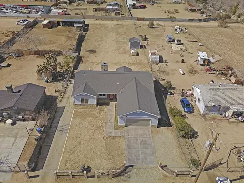 38445 E 88th St, Palmdale, CA 93552 photo 3