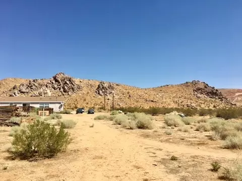 8730 Backus Rd, Mojave, CA 93501 photo 12