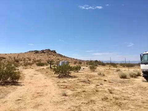8730 Backus Rd, Mojave, CA 93501 photo 16
