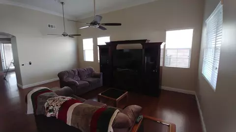 43321 Hampton St, Lancaster, CA 93536 photo 6