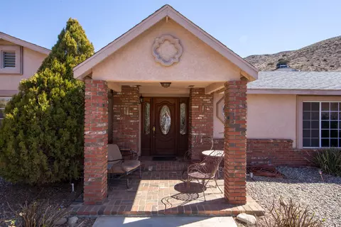 4540 Fairlane St, Acton, CA 93510 photo 2